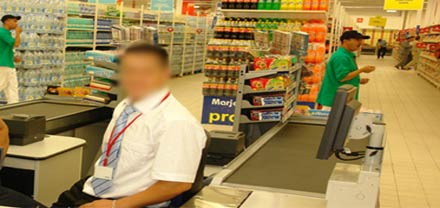 مستخدم سابق بمرجان الناظور يحكي تفاصيل طرده مستخدم سابق بمرجان الناظور يحكي تفاصيل طرده