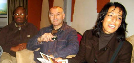 وزيرة الثقافة والإتصال البلجيكية تزور جمعية رابطة الريف ببروكسل وزيرة الثقافة والإتصال البلجيكية تزور جمعية رابطة الريف ببروكسل