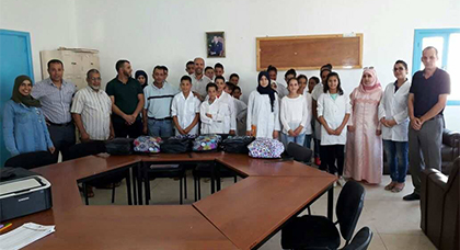 توزيع محافظ بإعدادية الريف ضمن عملية مليون محفظة توزيع محافظ بإعدادية الريف ضمن عملية مليون محفظة