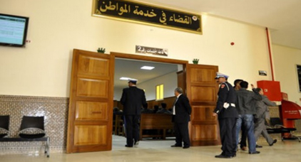 محكمة الإستئناف بالرباط ترفض السراح لصحافي سابق بـ "الاولى" متهم بالرشوة محكمة الإستئناف بالرباط ترفض السراح لصحافي سابق بـ "الاولى" متهم بالرشوة