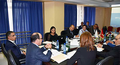 إلياس العماري يترأس اجتماع لجنة الإشراف والمراقبة للوكالة الجهوية لتنفيذ المشاريع بالجهة إلياس العماري يترأس اجتماع لجنة الإشراف والمراقبة للوكالة الجهوية لتنفيذ المشاريع بالجهة