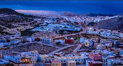 رجال أعمال فرنسيون يزورون الحسيمة لفك العزلة الاقتصادية عن المنطقة رجال أعمال فرنسيون يزورون الحسيمة لفك العزلة الاقتصادية عن المنطقة