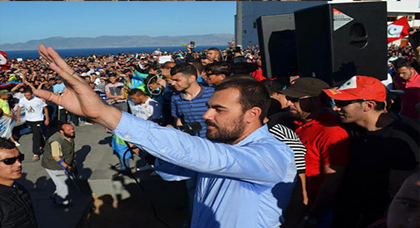 فصول هروب قصير للزفزافي.. تحكيها رفقته الصغيرة لحظات قبل إعتقاله فصول هروب قصير للزفزافي.. تحكيها رفقته الصغيرة لحظات قبل إعتقاله