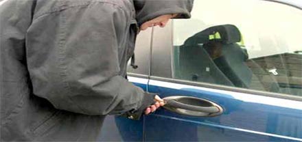 تفكيك شبكة إجرامية لسرقة السيارات بالناظور تفكيك شبكة إجرامية لسرقة السيارات بالناظور