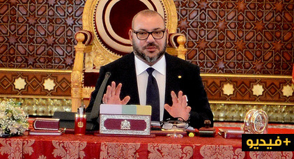 الملك يعود إلى أرض الوطن ويدشن أنشطته الرسمية بعقد مجلس للوزراء عشية اليوم الملك يعود إلى أرض الوطن ويدشن أنشطته الرسمية بعقد مجلس للوزراء عشية اليوم