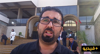 بالفيديو.. شاهد ما قاله شقيق "دينامو الحراك" على منع عائلات المعتقلين من حضور المحاكمة بالفيديو.. شاهد ما قاله شقيق "دينامو الحراك" على منع عائلات المعتقلين من حضور المحاكمة