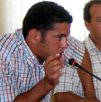 الزميل محجوب بنسعلي مدير جريدة أصداء الريف في ضيافة الشرطة القضائية بالحسيمة الزميل محجوب بنسعلي مدير جريدة أصداء الريف في ضيافة الشرطة القضائية بالحسيمة