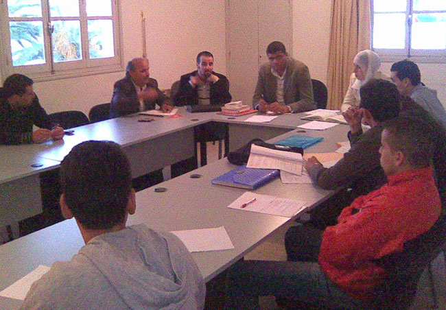 لقاء ببني انصار لتدبير أزمة تعليمية لقاء ببني انصار لتدبير أزمة تعليمية