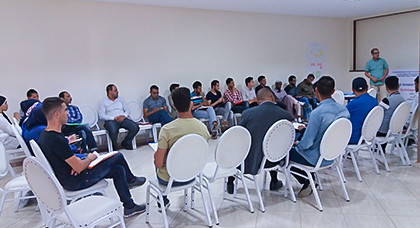 جمعيات أمازيغية بإقليم الدريوش تستفيد من ورشة "التواصل والتشبيك" بميضار جمعيات أمازيغية بإقليم الدريوش تستفيد من ورشة "التواصل والتشبيك" بميضار
