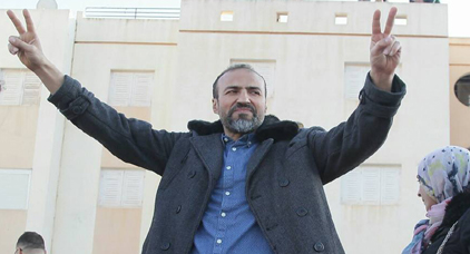 هذا ما قالته مندوبية السجون بخصوص نقل المعتقلين ربيع الأبلق ومحمد جلول الى المستشفى هذا ما قالته مندوبية السجون بخصوص نقل المعتقلين ربيع الأبلق ومحمد جلول الى المستشفى