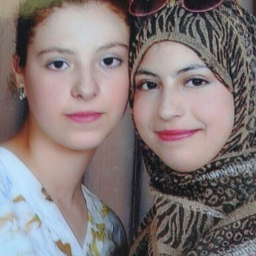 إختفاء شقيقتين في ظروف غامضة بمدينة الناظور وأسرتهما تناشد المحسنين البحث عنهما