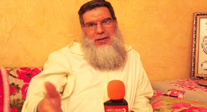 بسبب فضيحته مع حنان.. وزارة الأوقاف والشؤون الإسلامية تعزل الشيخ محمد الفيزازي بسبب فضيحته مع حنان.. وزارة الأوقاف والشؤون الإسلامية تعزل الشيخ محمد الفيزازي