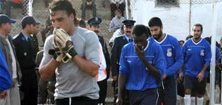 هزيمة فتح الناظور أمام نهضة بركان وراء الإنفصال بالتراضي مع المدرب عبد الصمد بنور هزيمة فتح الناظور أمام نهضة بركان وراء الإنفصال بالتراضي مع المدرب عبد الصمد بنور