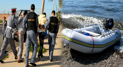 خطير.. اعتقال مراهق ينحدر من الدريوش وبحوزته سيارة وزورق مطاطي يستغله في الهجرة السرية خطير.. اعتقال مراهق ينحدر من الدريوش وبحوزته سيارة وزورق مطاطي يستغله في الهجرة السرية