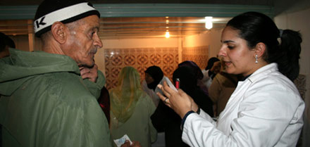 جمعية" التضامن لحي إكوناف " بالناظور تنظم حملة طبية لفائدة ضعاف البصر جمعية" التضامن لحي إكوناف " بالناظور تنظم حملة طبية لفائدة ضعاف البصر