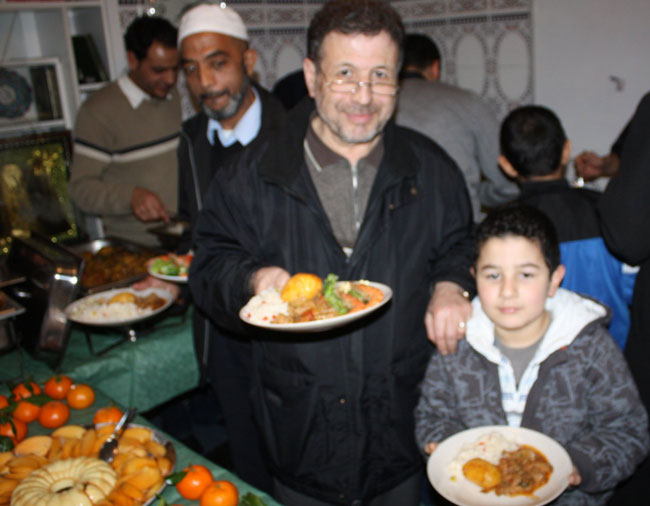 فريق التقوى لكرة القدم يقيم احتفالا بفرانكفورت بمناسبة السنة الهجرية الجديدة فريق التقوى لكرة القدم يقيم احتفالا بفرانكفورت بمناسبة السنة الهجرية الجديدة