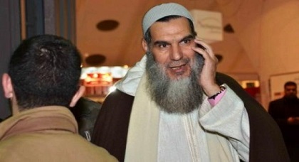 وزارة التوفيق تصدر التوقيف النهائي في حق الداعية محمد الفيزازي وزارة التوفيق تصدر التوقيف النهائي في حق الداعية محمد الفيزازي