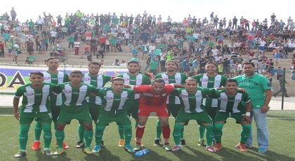 فريق الهلال الرياضي الناظوري لكرة القدم يحقق انتصارا مهما خارج الديار على شباب بركان فريق الهلال الرياضي الناظوري لكرة القدم يحقق انتصارا مهما خارج الديار على شباب بركان