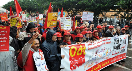 التوتر و الغليان يعودان إلى الجماعات الترابية.. الموظفون يطالبون تسوية وضعيتهم و تنفيذ الاتفاقات مع الجهات المعنية التوتر و الغليان يعودان إلى الجماعات الترابية.. الموظفون يطالبون تسوية وضعيتهم و تنفيذ الاتفاقات مع الجهات المعنية
