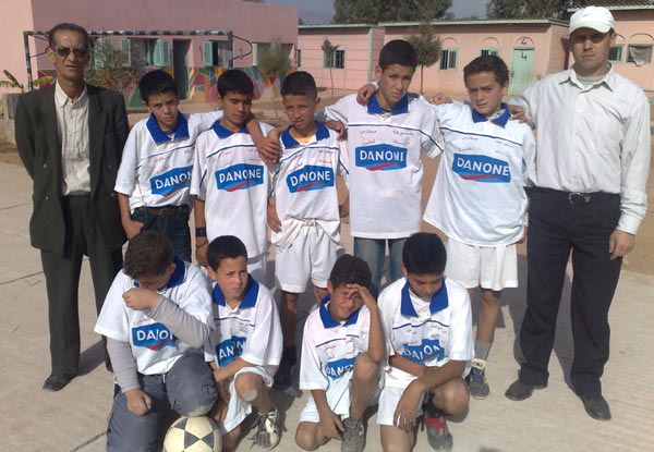 إنسحاب مدرسة الإمام الطبري ببوعرك من المباراة النهائية للبطولة المدرسية لكرة القدم بسلوان إنسحاب مدرسة الإمام الطبري ببوعرك من المباراة النهائية للبطولة المدرسية لكرة القدم بسلوان