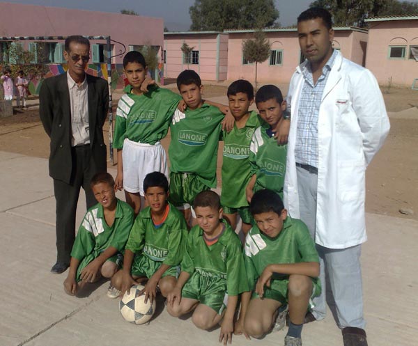 إنسحاب مدرسة الإمام الطبري ببوعرك من المباراة النهائية للبطولة المدرسية لكرة القدم بسلوان إنسحاب مدرسة الإمام الطبري ببوعرك من المباراة النهائية للبطولة المدرسية لكرة القدم بسلوان