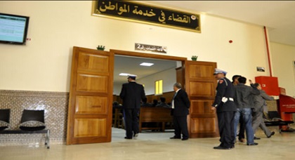 إدانة عصابة متهمة بالإتجار في المخدرات بـ22 سنة مع تغريمهم بـ93 مليون سنتيم بالناظور إدانة عصابة متهمة بالإتجار في المخدرات بـ22 سنة مع تغريمهم بـ93 مليون سنتيم بالناظور
