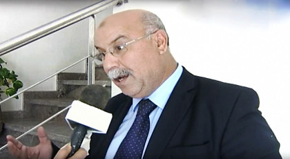 برلماني البام ينفي تشبيهه نشطاء حراك الريف بالبوليساريو.. ويتهم برلمانية بإساءة فهمه برلماني البام ينفي تشبيهه نشطاء حراك الريف بالبوليساريو.. ويتهم برلمانية بإساءة فهمه