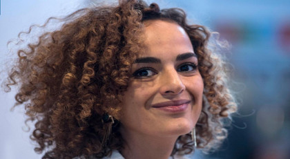 الرئيس الفرنسي "ماكرون" يعين مغربية ممثلة شخصية له بالمجلس الدائم للفرنكوفونية الرئيس الفرنسي "ماكرون" يعين مغربية ممثلة شخصية له بالمجلس الدائم للفرنكوفونية