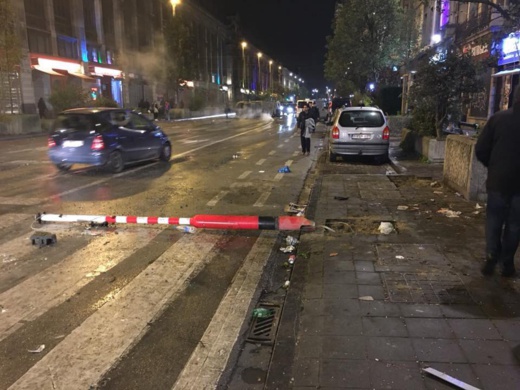 أعمال شغب تتخلل إحتفالات مغاربة بروكسل بتأهل المنتخب الوطني المغربي لنهائيات كأس العالم أعمال شغب تتخلل إحتفالات مغاربة بروكسل بتأهل المنتخب الوطني المغربي لنهائيات كأس العالم