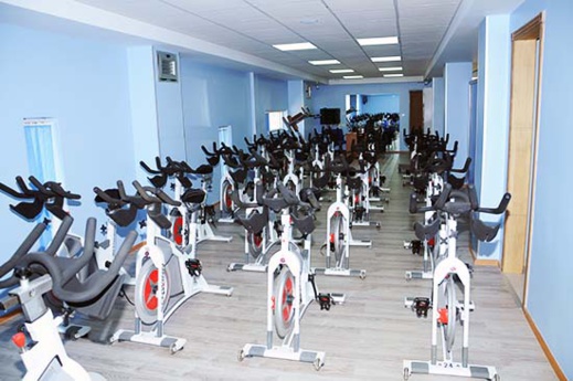 غير إلاَ مبغيتيش تريني: الإشتراك في نادي "غولد فيتنيس" ب 5000 درهم فقط غير إلاَ مبغيتيش تريني: الإشتراك في نادي "غولد فيتنيس" ب 5000 درهم فقط