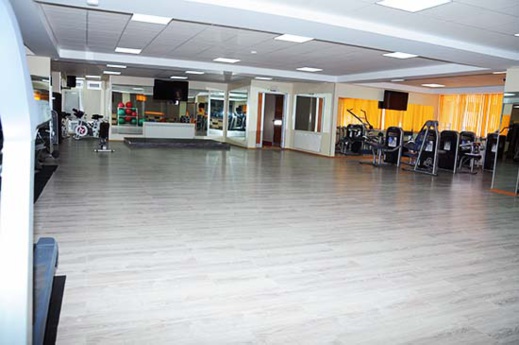 غير إلاَ مبغيتيش تريني: الإشتراك في نادي "غولد فيتنيس" ب 5000 درهم فقط غير إلاَ مبغيتيش تريني: الإشتراك في نادي "غولد فيتنيس" ب 5000 درهم فقط