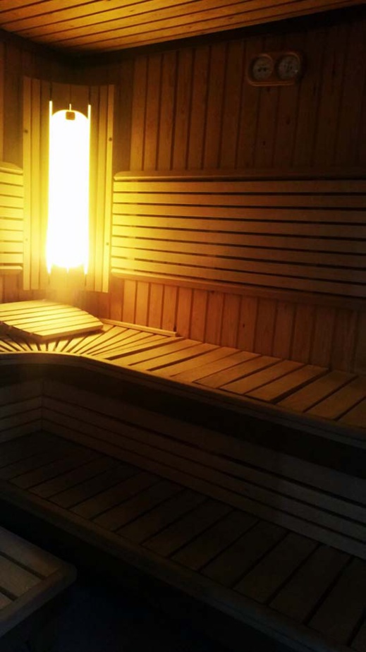 غير إلاَ مبغيتيش تريني: الإشتراك في نادي "غولد فيتنيس" ب 5000 درهم فقط غير إلاَ مبغيتيش تريني: الإشتراك في نادي "غولد فيتنيس" ب 5000 درهم فقط