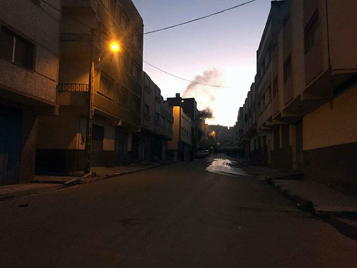 حي سكني بالعروي ينجو من الكارثة و المواطنون يحملون المسؤولية لمصالح الجماعة والوقاية المدنية 