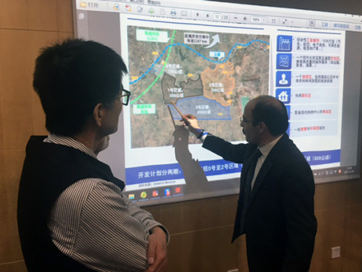 العماري يكثف من لقاءاته مع الشركات الصينية من أجل جلب الاستثمارات لجهة طنجة تطوان الحسيمة العماري يكثف من لقاءاته مع الشركات الصينية من أجل جلب الاستثمارات لجهة طنجة تطوان الحسيمة