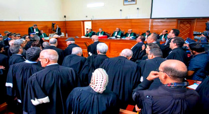 استئنافية الدار البيضاء تؤجل النظر في ملف الزفزافي ورفاقه إلى 12 دجنبر الجاري استئنافية الدار البيضاء تؤجل النظر في ملف الزفزافي ورفاقه إلى 12 دجنبر الجاري