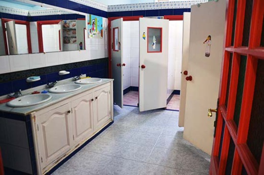 الناظور أول محطة في برنامج سعيد الفكاك رئيس مؤسسة الحسن الثاني للأعمال الإجتماعية الناظور أول محطة في برنامج سعيد الفكاك رئيس مؤسسة الحسن الثاني للأعمال الإجتماعية