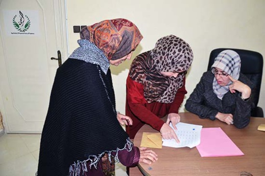 الرحمة توزع 200 كفالة للأيتام وتدعو المحسنين للإنخراط في هذه المبادرة الرحمة توزع 200 كفالة للأيتام وتدعو المحسنين للإنخراط في هذه المبادرة