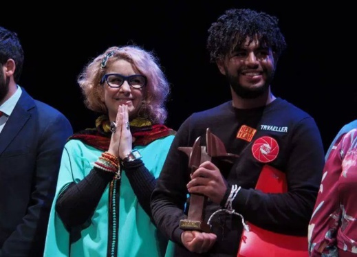 ريفية مهتمة بشؤون المهاجرين بإسبانيا تتوج بالجائزة السنوية التي تمنحها بلدية مالقا ريفية مهتمة بشؤون المهاجرين بإسبانيا تتوج بالجائزة السنوية التي تمنحها بلدية مالقا