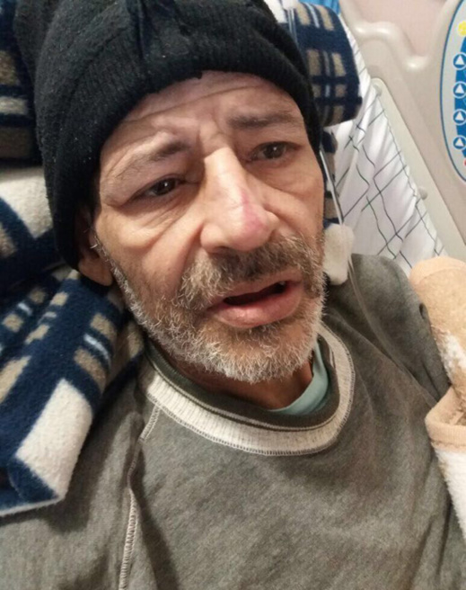 نداء لساكنة العروي.. العثور على شخص بمستشفى أبو الوافي فاقد للذاكرة ويصرح بأنه من مدينة العروي نداء لساكنة العروي.. العثور على شخص بمستشفى أبو الوافي فاقد للذاكرة ويصرح بأنه من مدينة العروي