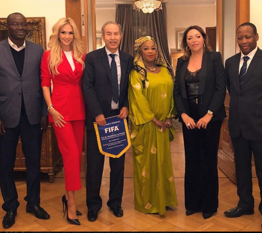 سفيرة مونديال" 2018" العارضة الروسية "فيكتوريا" تزور سفارة المغرب بموسكو للترحيب بأسود الأطلس سفيرة مونديال" 2018" العارضة الروسية "فيكتوريا" تزور سفارة المغرب بموسكو للترحيب بأسود الأطلس