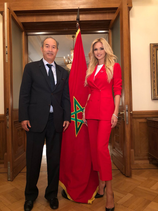 سفيرة مونديال" 2018" العارضة الروسية "فيكتوريا" تزور سفارة المغرب بموسكو للترحيب بأسود الأطلس سفيرة مونديال" 2018" العارضة الروسية "فيكتوريا" تزور سفارة المغرب بموسكو للترحيب بأسود الأطلس