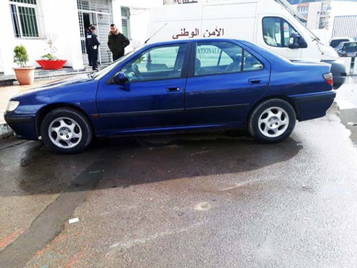 بني أنصار: إيقاف مهاجر مغربي يحترف تهريب "السيارات" من أروبا إلى الناظور بأوراق مزورة بني أنصار: إيقاف مهاجر مغربي يحترف تهريب "السيارات" من أروبا إلى الناظور بأوراق مزورة