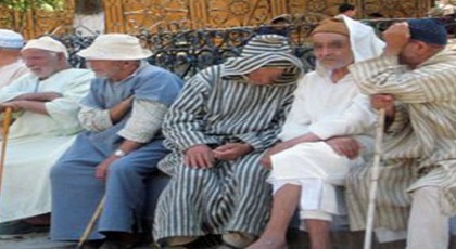 دراسة: 80 بالمئة من المسنين المغاربة لا حماية اجتماعية لهم وأغلبهم يعيشون من إعانات العائلة دراسة: 80 بالمئة من المسنين المغاربة لا حماية اجتماعية لهم وأغلبهم يعيشون من إعانات العائلة