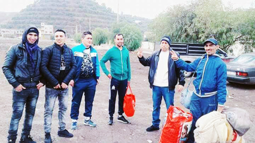 الحسيمة تستقبل اول دفعة من معتقلي الحراك المفرج عنهم الحسيمة تستقبل اول دفعة من معتقلي الحراك المفرج عنهم