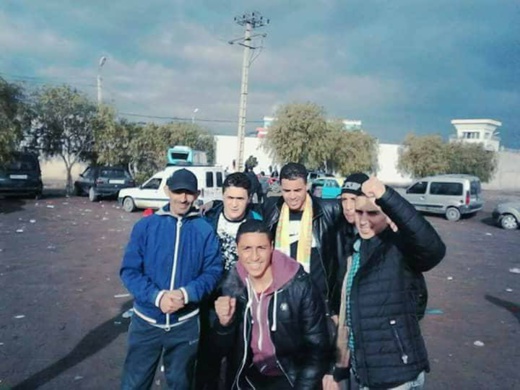 الحسيمة تستقبل اول دفعة من معتقلي الحراك المفرج عنهم الحسيمة تستقبل اول دفعة من معتقلي الحراك المفرج عنهم