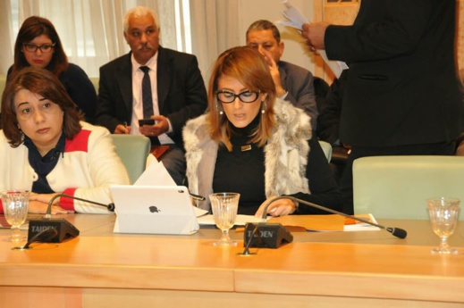 ليلى أحكيم تنتقد داخل البرلمان البطء في التعامل مع ترسيم اللغة الأمازيغية ليلى أحكيم تنتقد داخل البرلمان البطء في التعامل مع ترسيم اللغة الأمازيغية