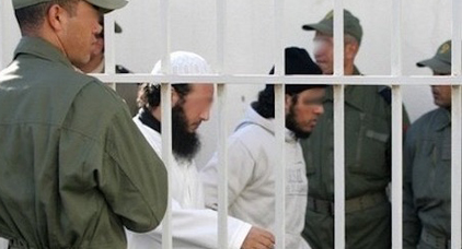 الأمن يحقق مع عشرات السلفيين حول المغاربة الملتحقين بسوريا للقتال مع داعش الأمن يحقق مع عشرات السلفيين حول المغاربة الملتحقين بسوريا للقتال مع داعش