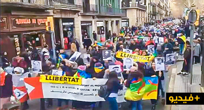 نشطاء بأوروبا ينضمون مسيرة تضامنية مع معتقلي حراك الريف ويطالبون بإطلاق سراحهم نشطاء بأوروبا ينضمون مسيرة تضامنية مع معتقلي حراك الريف ويطالبون بإطلاق سراحهم