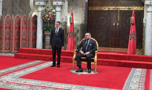 الملك يستقبل بالقصر الملكي بالدار البيضاء الوزراء الخمسة الجدد ويعينهم أعضاء بالحكومة الملك يستقبل بالقصر الملكي بالدار البيضاء الوزراء الخمسة الجدد ويعينهم أعضاء بالحكومة