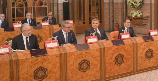 الملك يترأس مجلسا وزاريا.. وافق على ممارسة المرأة لمهنة "العدول" ورفض المصادقة على تداول المعدات العسكرية الملك يترأس مجلسا وزاريا.. وافق على ممارسة المرأة لمهنة "العدول" ورفض المصادقة على تداول المعدات العسكرية